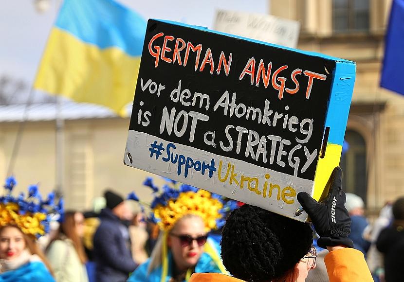 Grüne fordern von Merz mehr Ukraine-Hilfe
