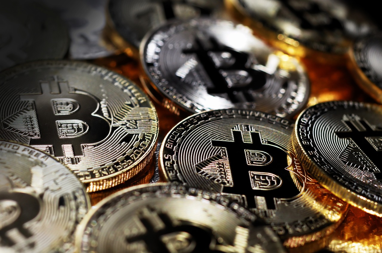 Einige Krypto-Token stürzen auf Binance binnen Minuten um 50 % ab – Verdacht auf Trading-Bot-Fehler