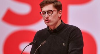 Juso-Chef hält sich Ablehnung von Koalitionsvertrag offen