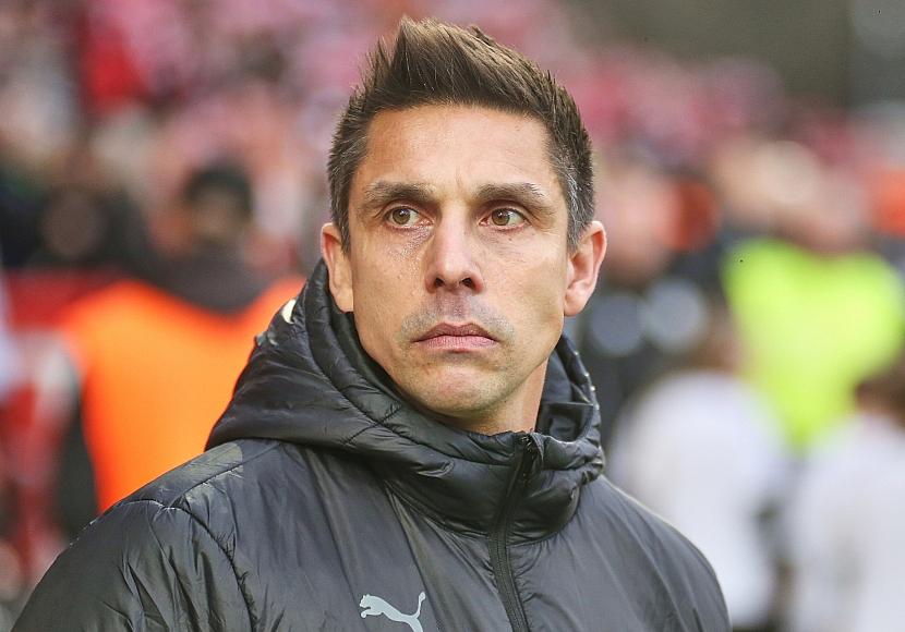 Bundesliga-Schlusslicht Kiel verlängert mit Cheftrainer Rapp