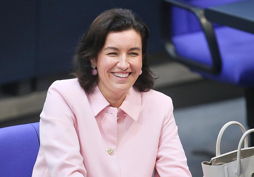Bär begrüßt Ministeriumsverteilung