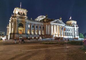 NS-Forscher warnt vor “systembedrohenden Entwicklungen”