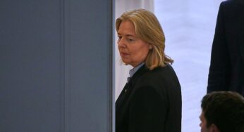 Bas verteidigt “Bullshit”-Äußerung und lehnt Sozialkürzungen ab