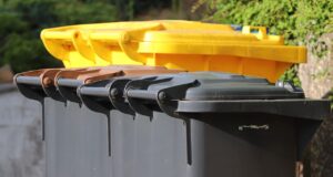 Heftige neue Mülltonnenregel – DAS wird jetzt kontrolliert