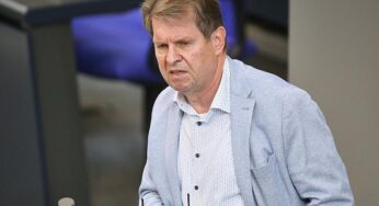 Krach um Wehrdienst-Gesetz: Stegner kritisiert Beratungsverfahren