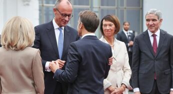 Merz stimmt Deutsche auf schwere Umbruchszeit ein