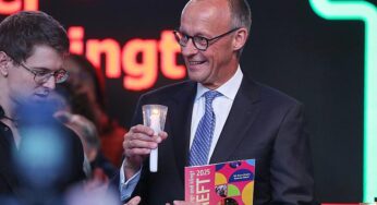 Buh-Rufe bei Merz-Auftritt in Halle (Saale)