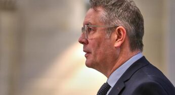 Schweitzer kritisiert Rentendebatte