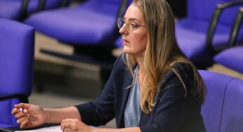 Grüne fordern Familienunternehmer zu Abgrenzung von AfD auf