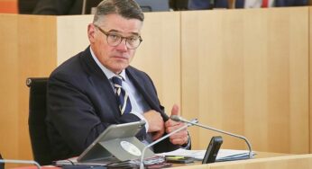 Rhein fordert Distanzierung von Gewalt in Gießen