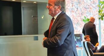 Pistorius warnt vor Demokratie-“Müdigkeit”