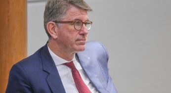 Söder geht in Gipfel-Affäre auf Distanz zu Weimer