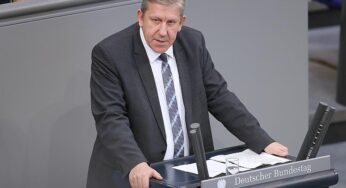 SPD-Politiker Schwarz fordert umfassende Unterstützung der Ukraine