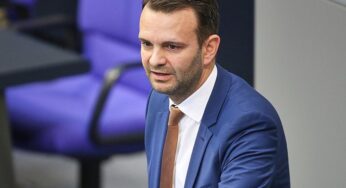 Bericht: CSU schickt Florian Dorn in Rentenkommission