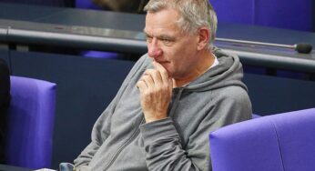 Van Aken fordert Sanktionen gegen Trump-Minister