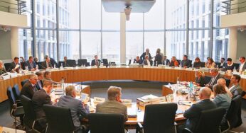 Haushälter sehen Probleme bei Kontrolle von Bundeswehr-Beschaffungen