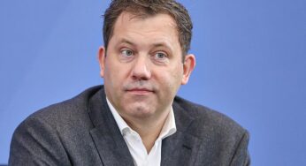 Klingbeil hofft 2026 auf “Lagerfeuer-Momente” bei Fußball-WM