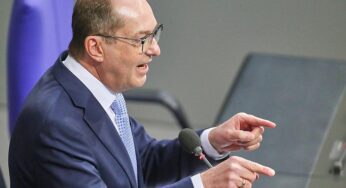 Dobrindt will nach Cyberangriffen künftig “zurückschlagen”