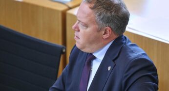 Voigt mahnt schnellere Umsetzung politischer Vorhaben im Bund an