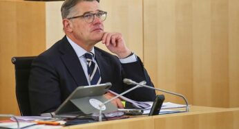 Rhein fordert nationalen Kraftakt für Erhalt des Sozialstaats