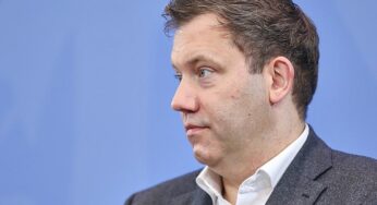 Klingbeil will mit Frankreich über Nuklearwaffen sprechen